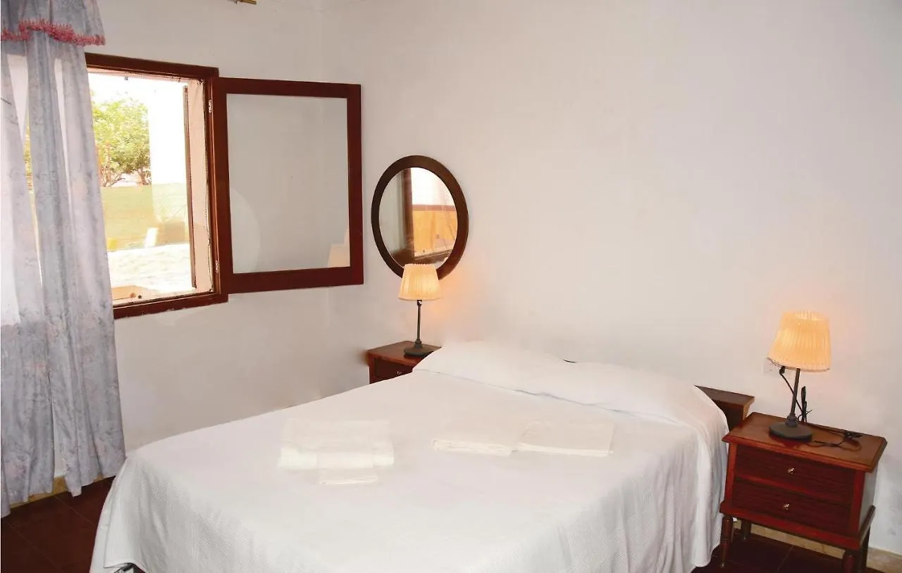 Holiday home Cozy Home In Porto Cristo With Kitchen